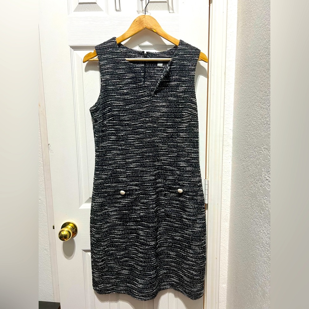 Vintage-Inspired Karl Lagerfeld Paris Sheath Dress
